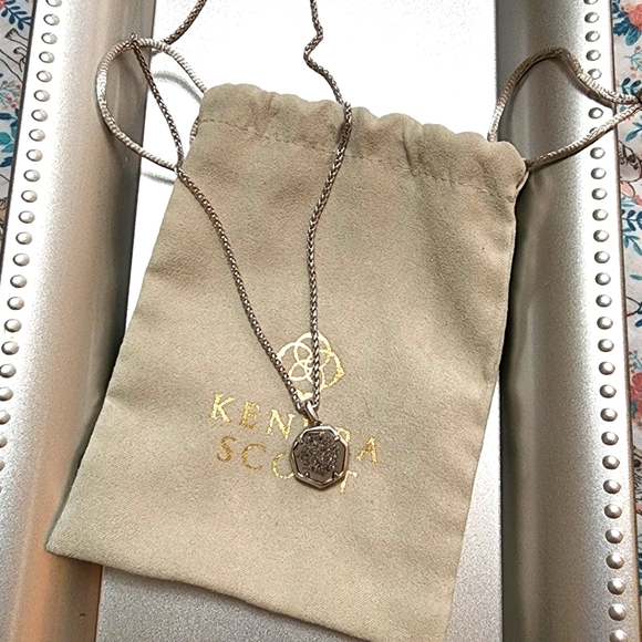 Kendra Scott- Platinum Drusy Necklace New! - Picture 5 of 12